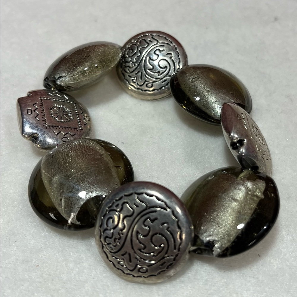 Beaded bracelet